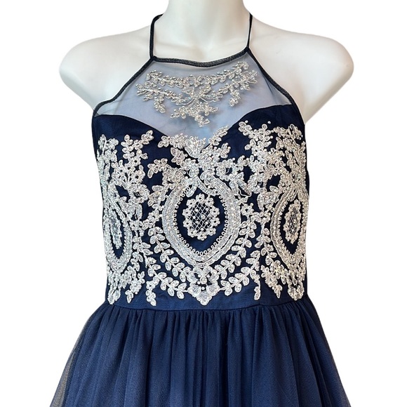BEE Darlin Sweet Halter embellished Appliqué dress in Navy size 3/4. hom… - Picture 4 of 16
